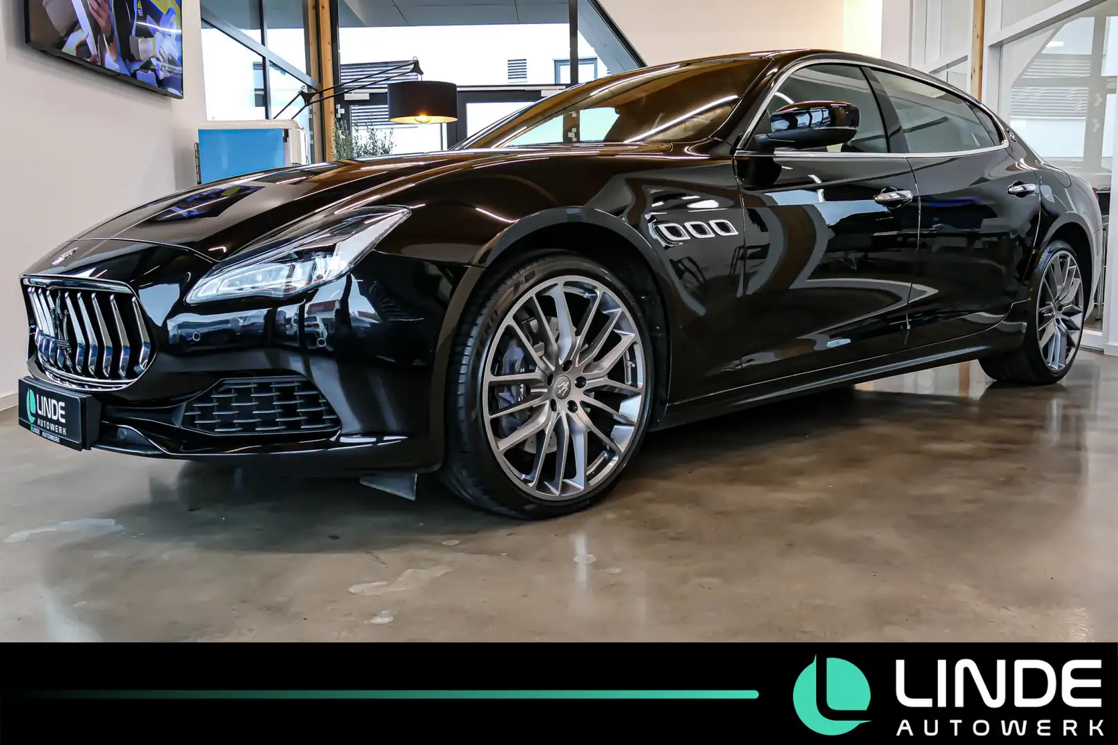 Maserati Quattroporte S Q4 | R.KAMERA | H&K | SHZ | NAVI Schwarz - 1