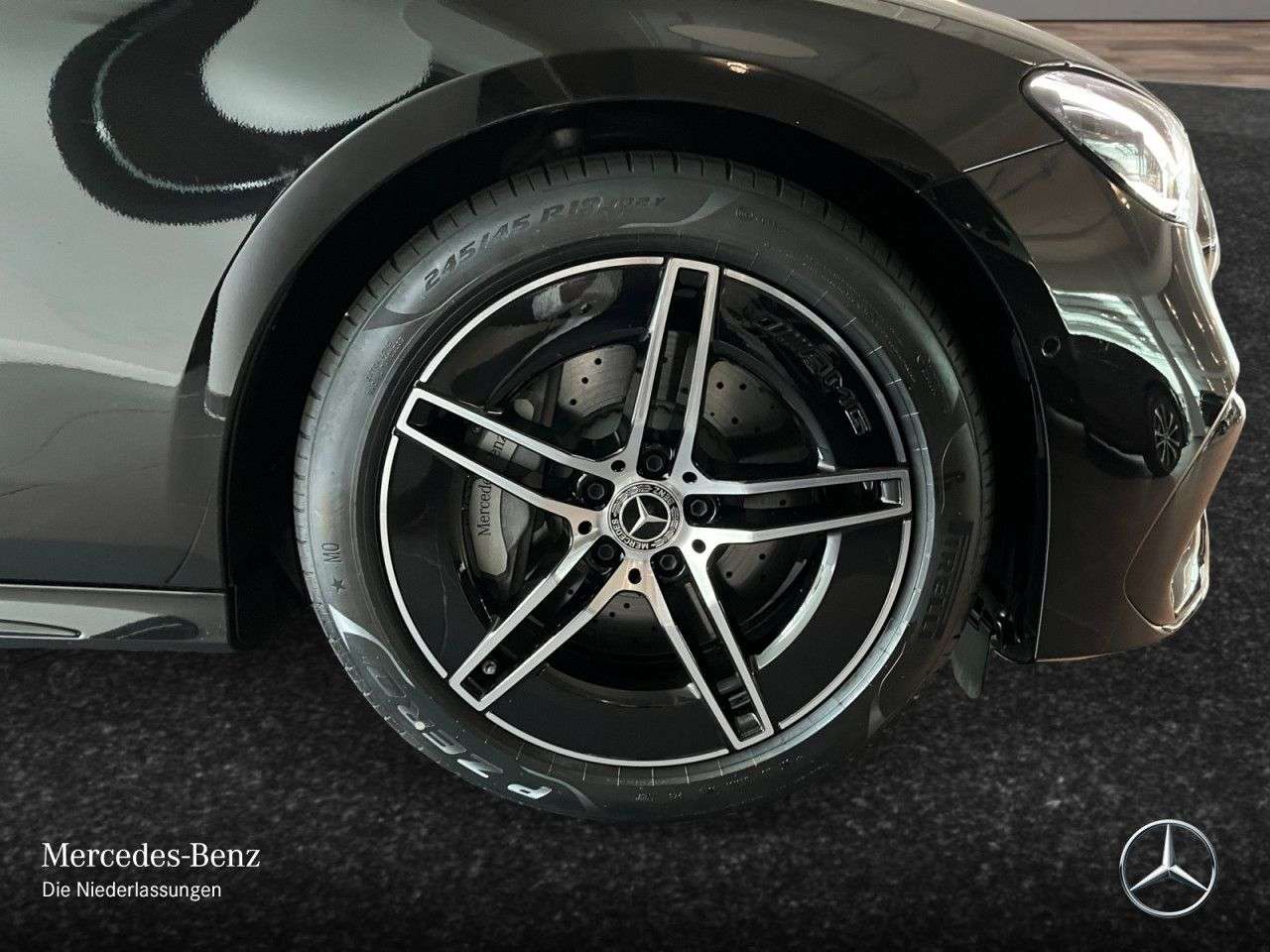 Mercedes-Benz E 300