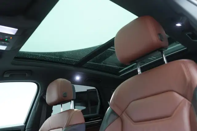 Volkswagen Touareg view 21