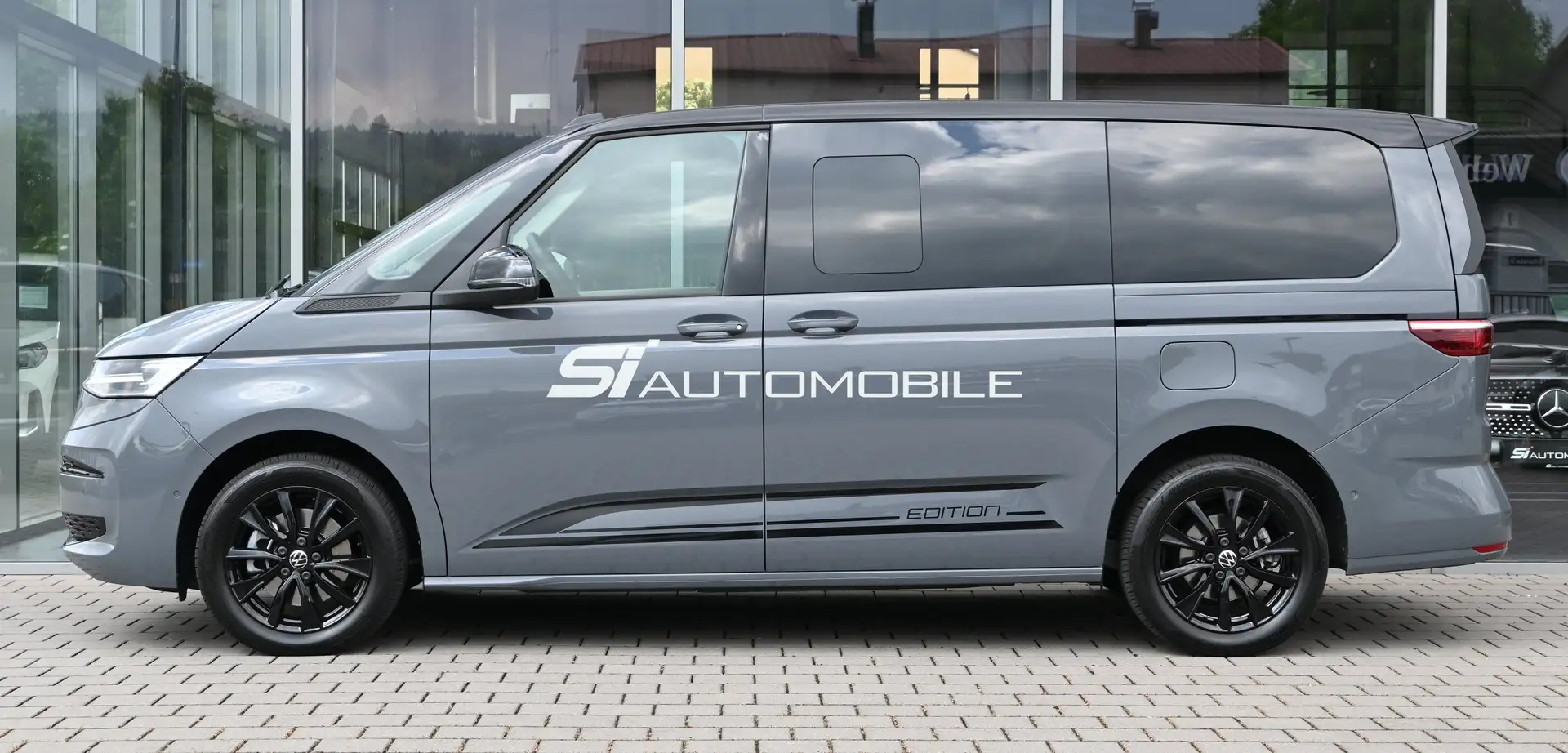 Volkswagen T7 Multivan 2,0 TDI DSG Edition Lang *AHK*HUD*HARMAN*PANO*STHZ Gris - 2