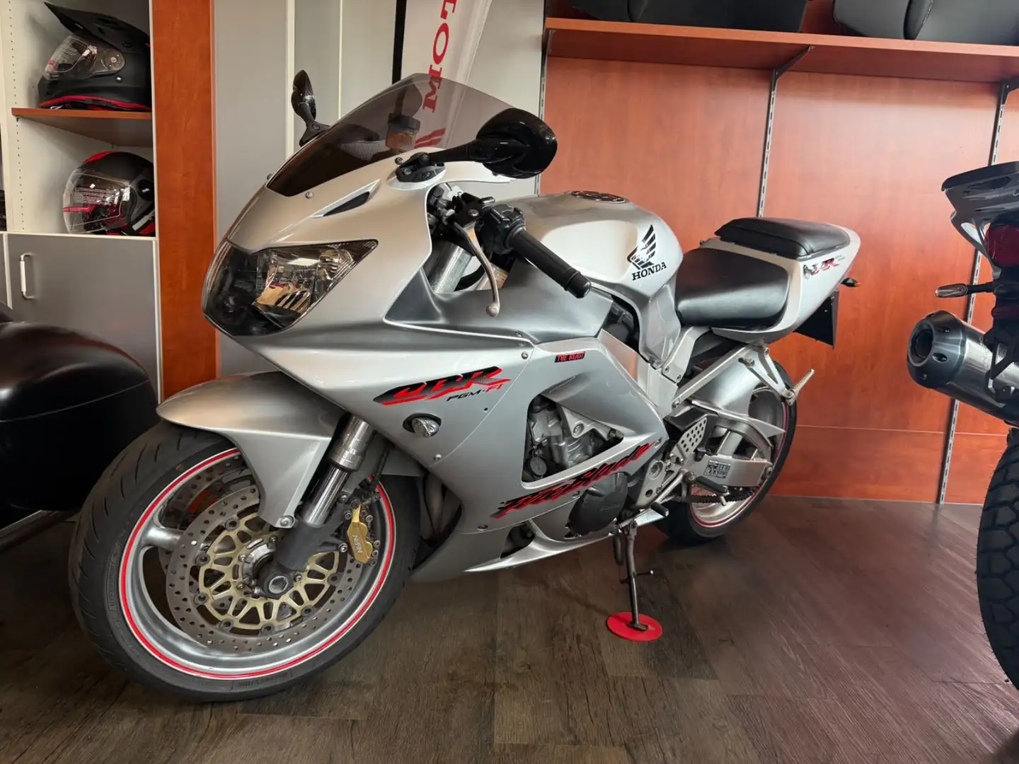 Honda CBR 900 RR Šedá - 1