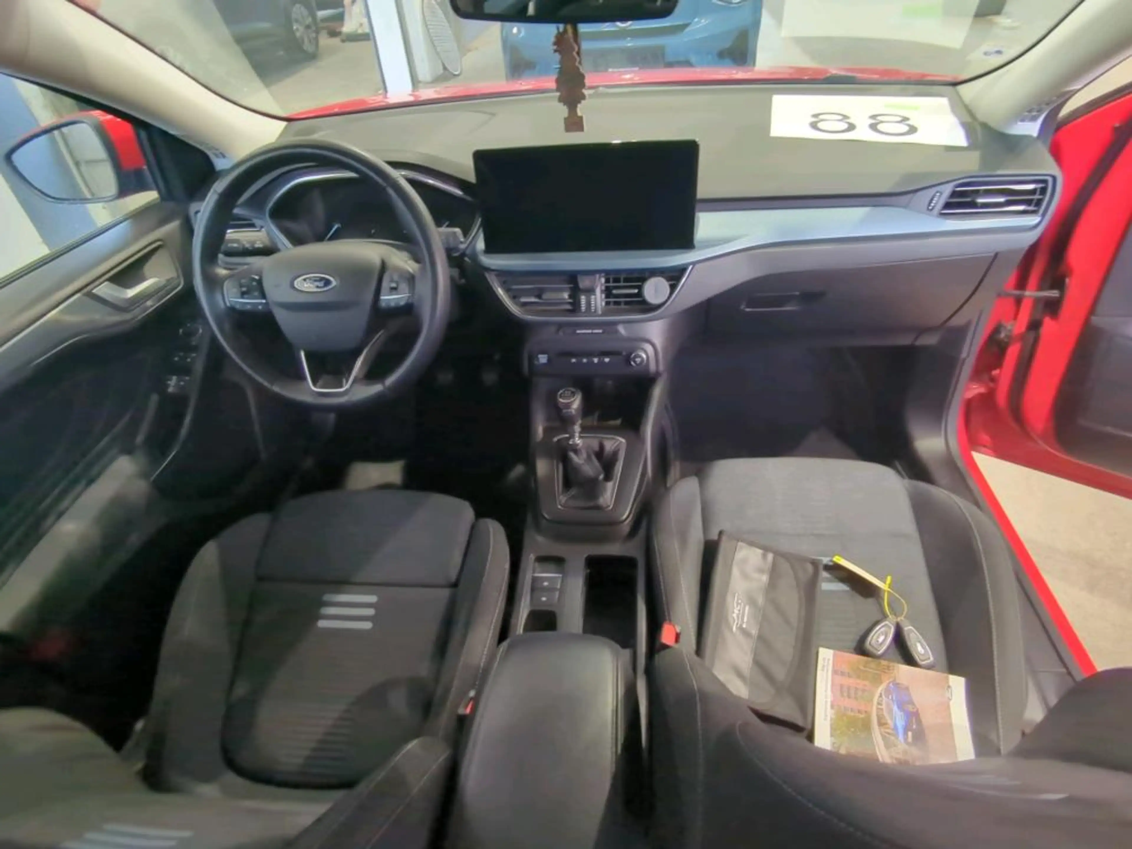 Ford Focus Active Turnier * Neues Modell, PDC, LED, Navi, usw.. — photo 4