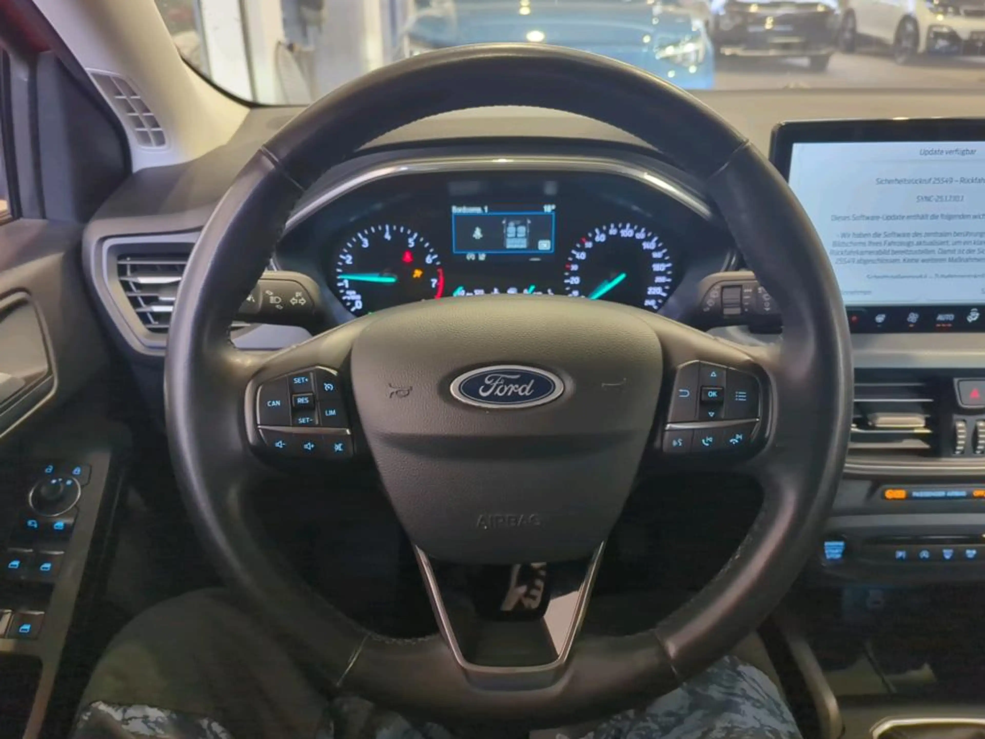 Ford Focus Active Turnier * Neues Modell, PDC, LED, Navi, usw.. — photo 11