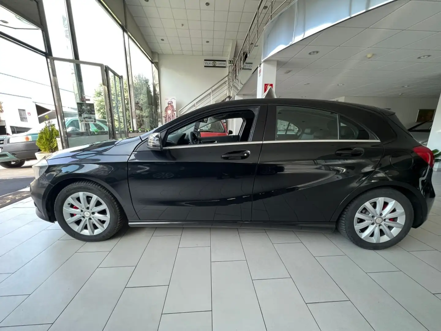 Mercedes-Benz A 180 180CDI Noir - 1