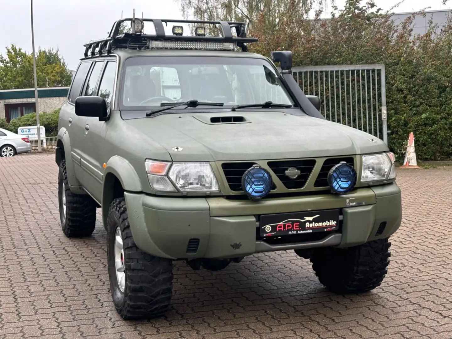 Nissan Patrol 3.0D RECHTSLENKER Vert - 1