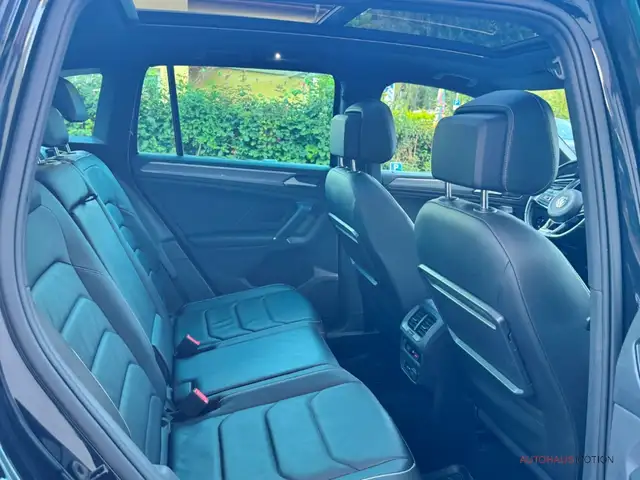 Volkswagen Tiguan view 12