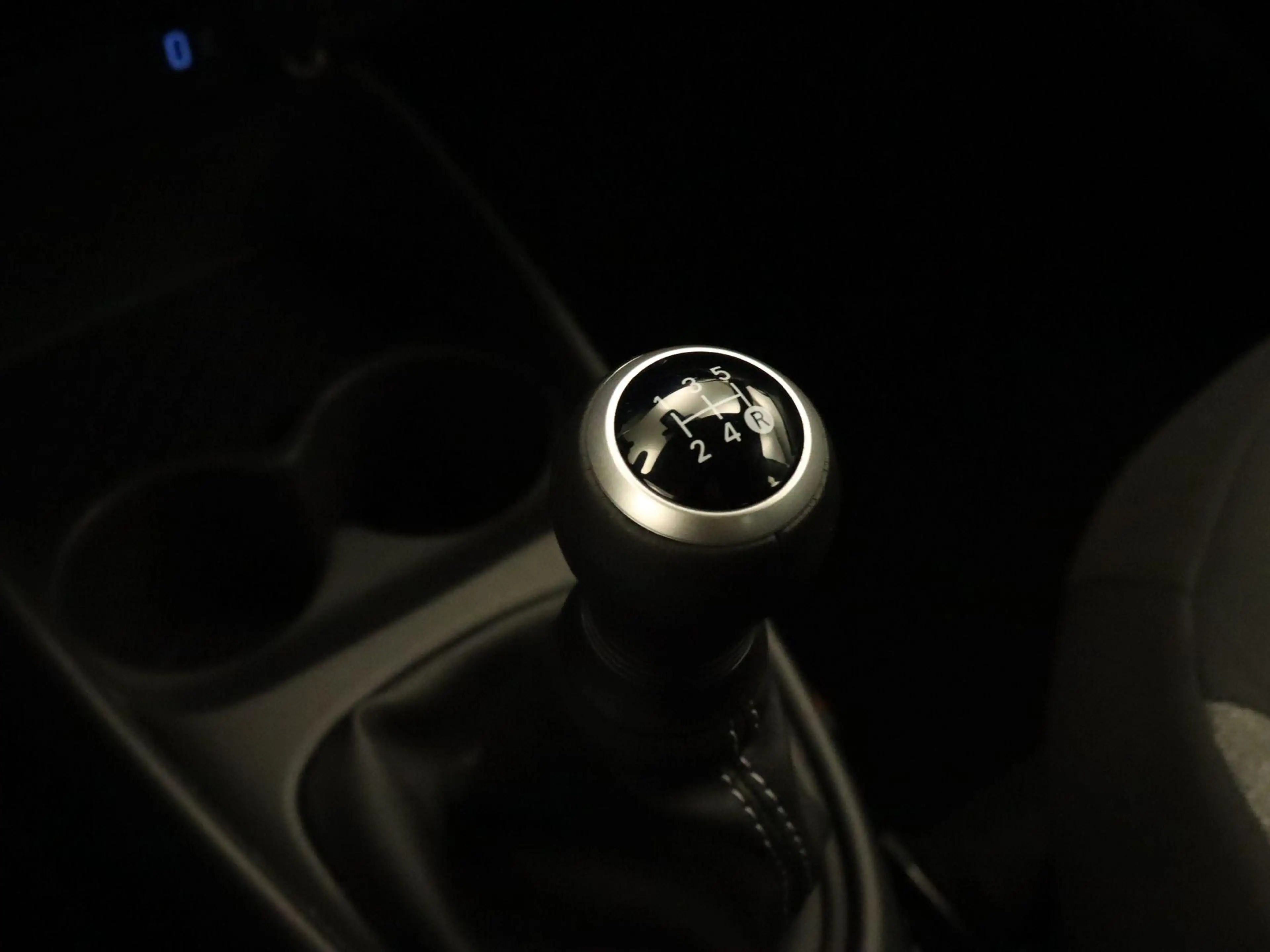 Toyota Aygo X 1.0 VVT-i MT Play - ORIGINEEL NEDERLANDSE AUTO - A — photo 2