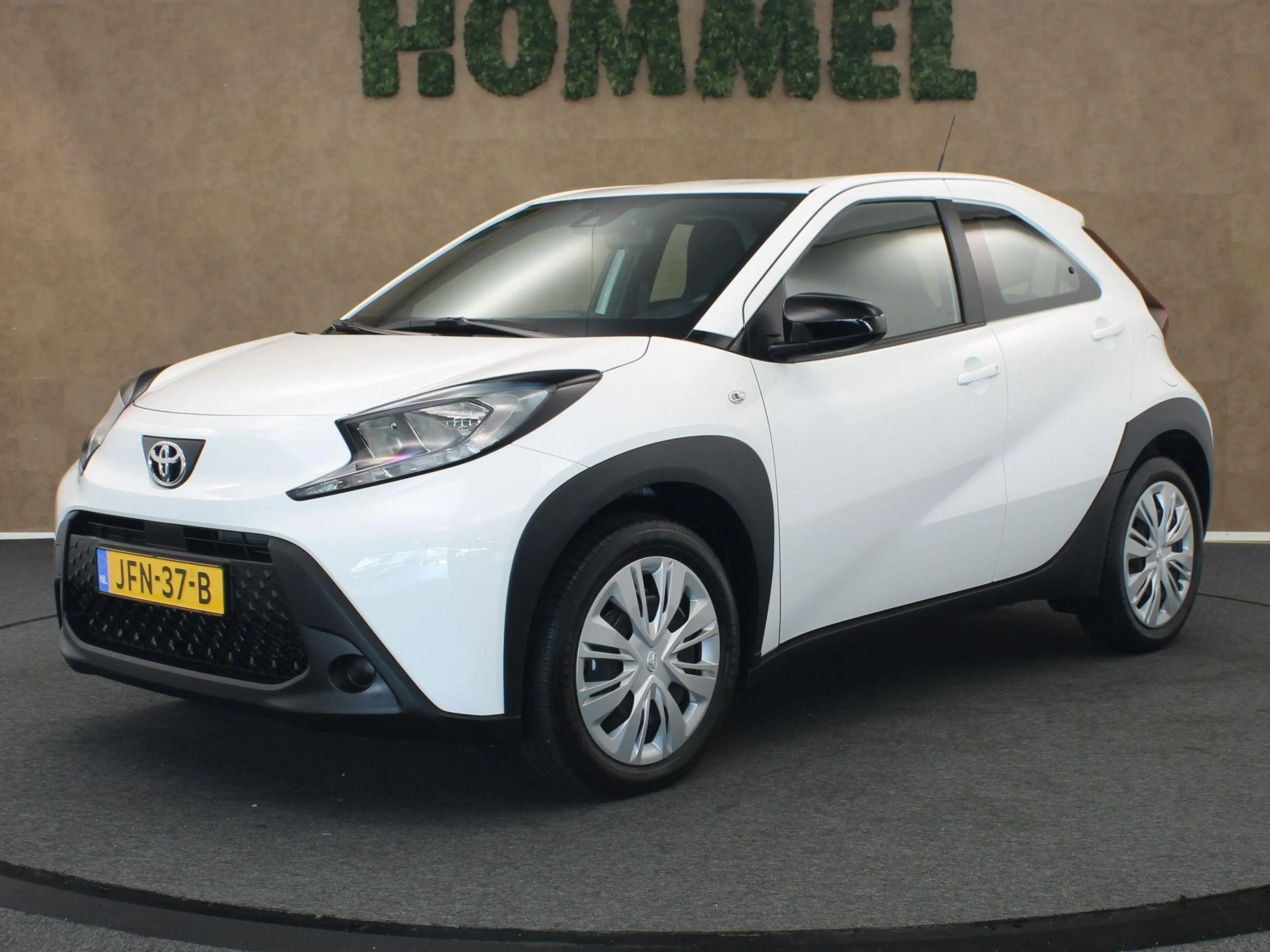Toyota Aygo X 1.0 VVT-i MT Play - ORIGINEEL NEDERLANDSE AUTO - A — photo 5