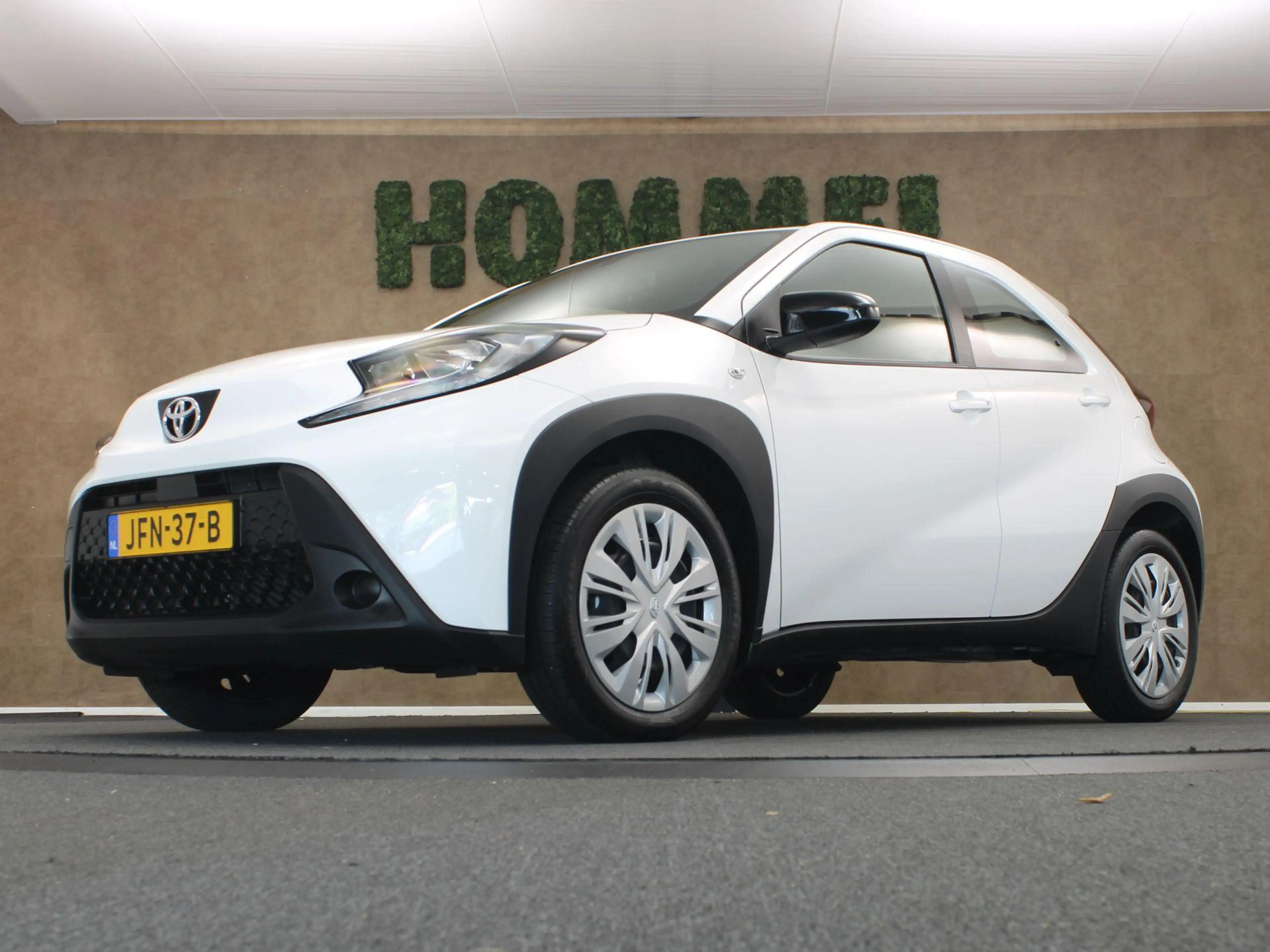 Toyota Aygo X 1.0 VVT-i MT Play - ORIGINEEL NEDERLANDSE AUTO - A — photo 6