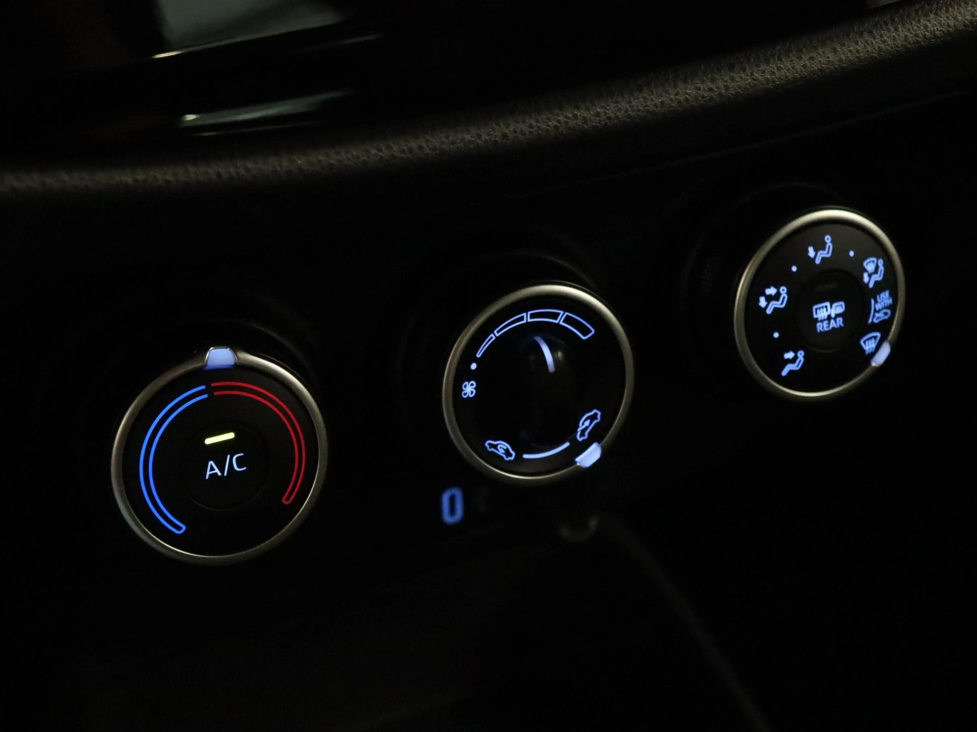 Toyota Aygo X 1.0 VVT-i MT Play - ORIGINEEL NEDERLANDSE AUTO - A — photo 4