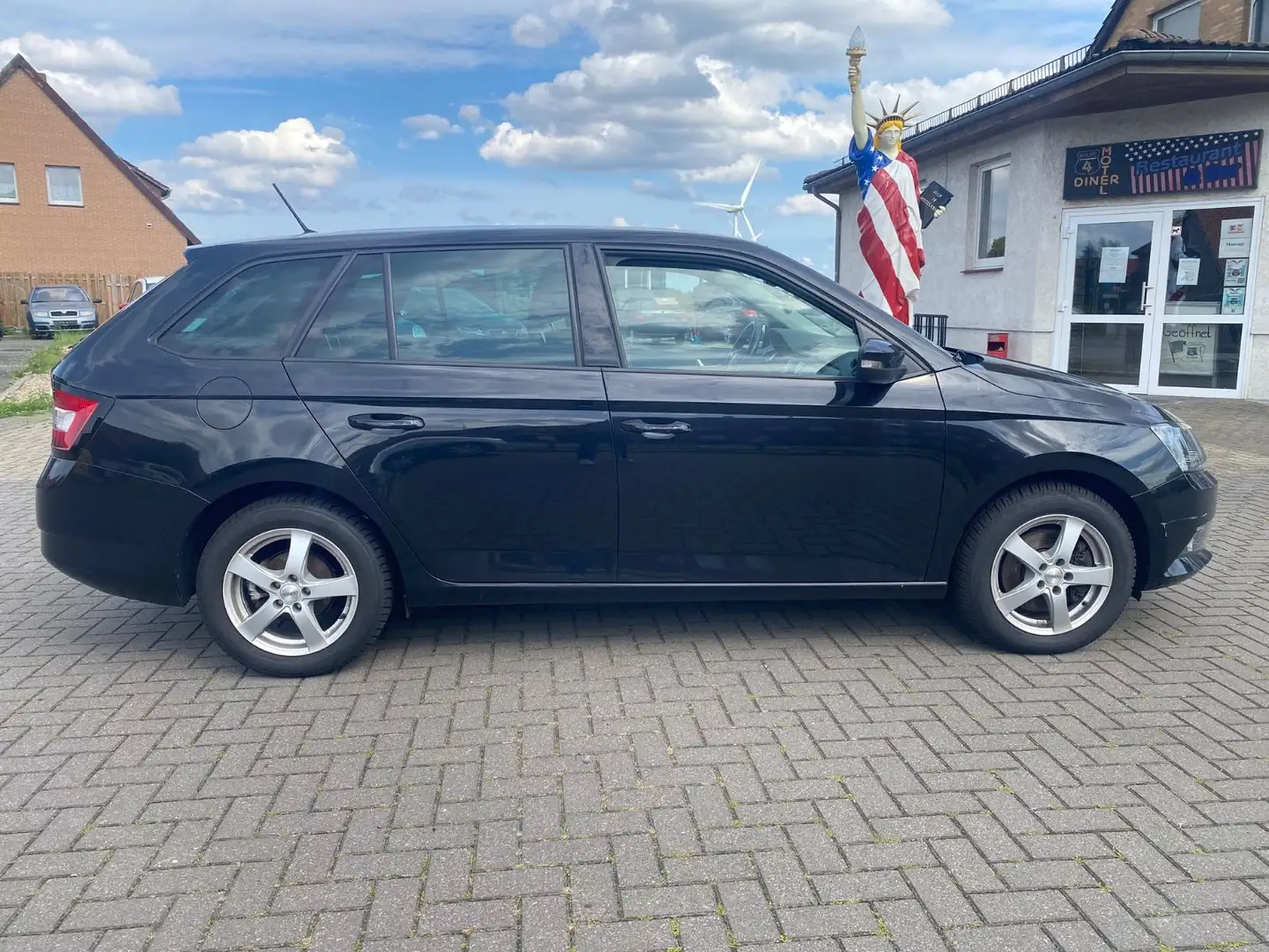 Skoda Fabia Combi Style Navi Sitzh,2.Hand Zahn Neu,Tüv Schwarz - 2