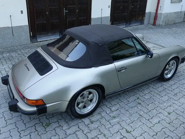 Porsche 911 911 Carrera Cabrio Ansicht 4