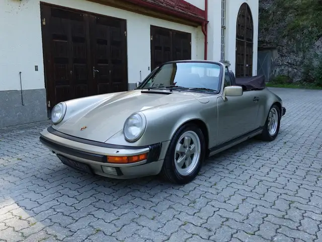Porsche 911 911 Carrera Cabrio Ansicht 1