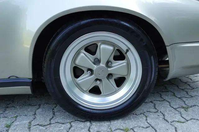 Porsche 911 911 Carrera Cabrio Ansicht 30
