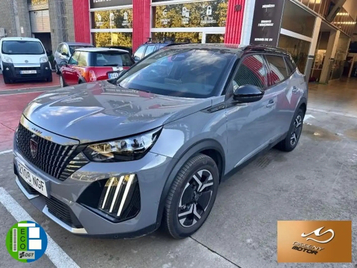 Peugeot 2008 Signature 1.2 PureTech 130 S&S EAT6 Gris - 2
