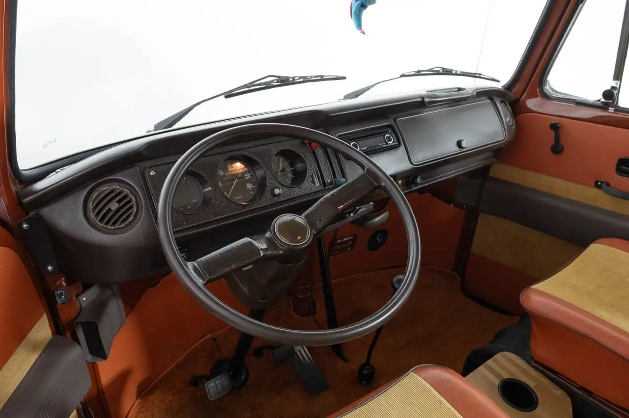 Volkswagen T2b Champagne Edition, foto 10