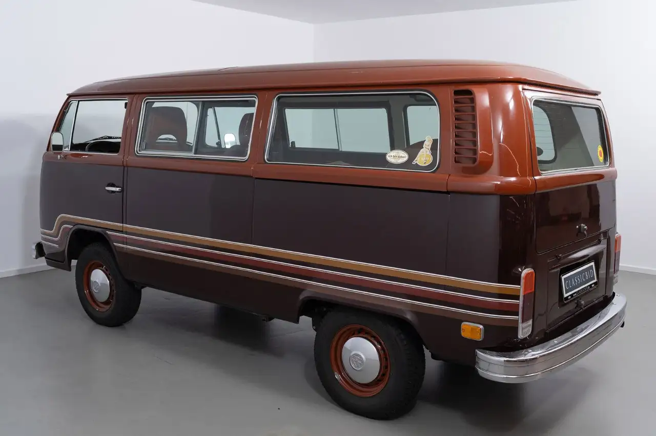 Volkswagen T2b Champagne Edition, foto 5