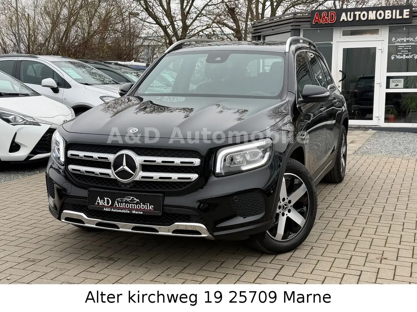 Mercedes-Benz GLB 220 d KAMERA SPH SHZ NAVI LED PDC BT 1HAND Schwarz - 1