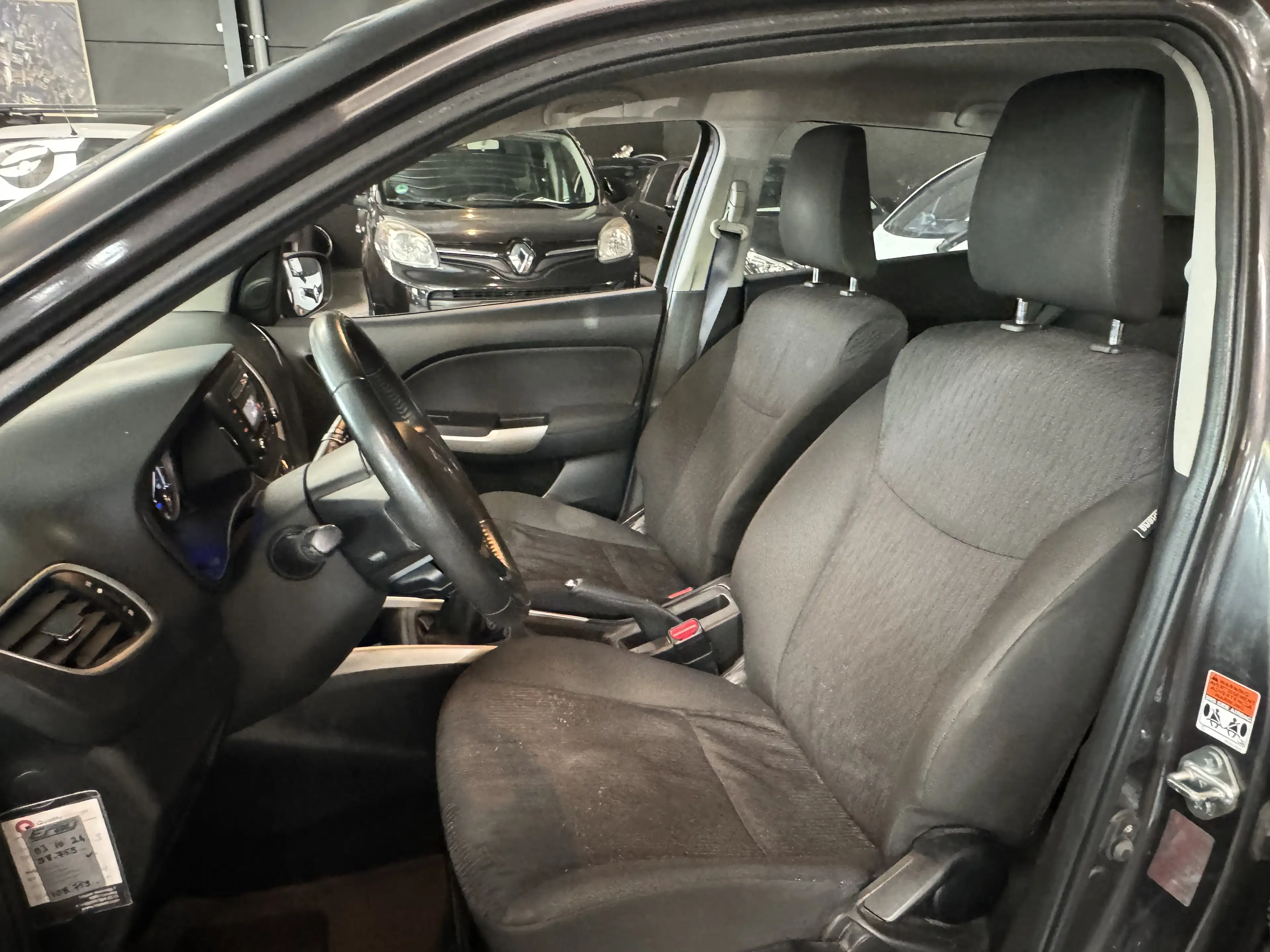 Suzuki Baleno 1.2i - 90 cv - A/C - RADIO CD/MEDIA/TEL -5 PORTES — photo 11
