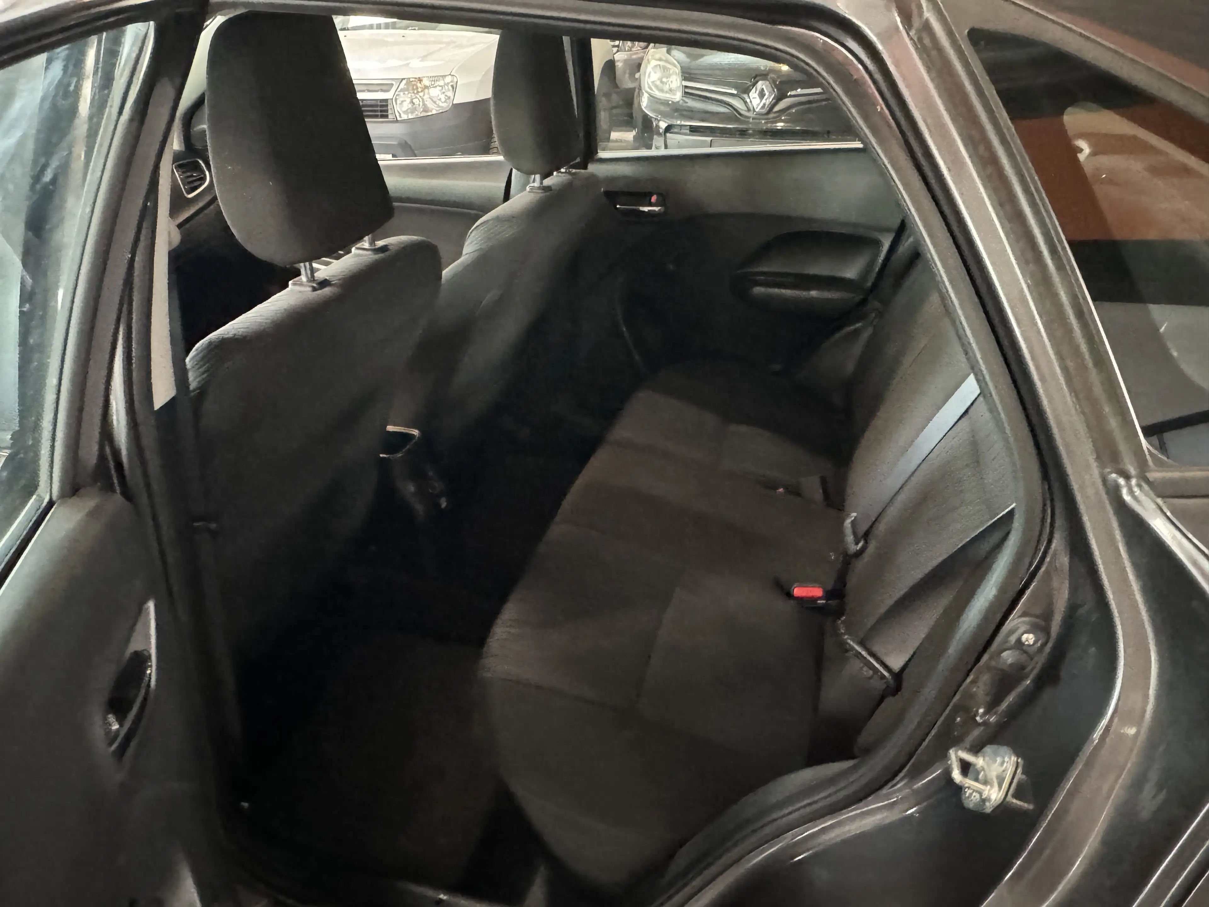 Suzuki Baleno 1.2i - 90 cv - A/C - RADIO CD/MEDIA/TEL -5 PORTES — photo 12