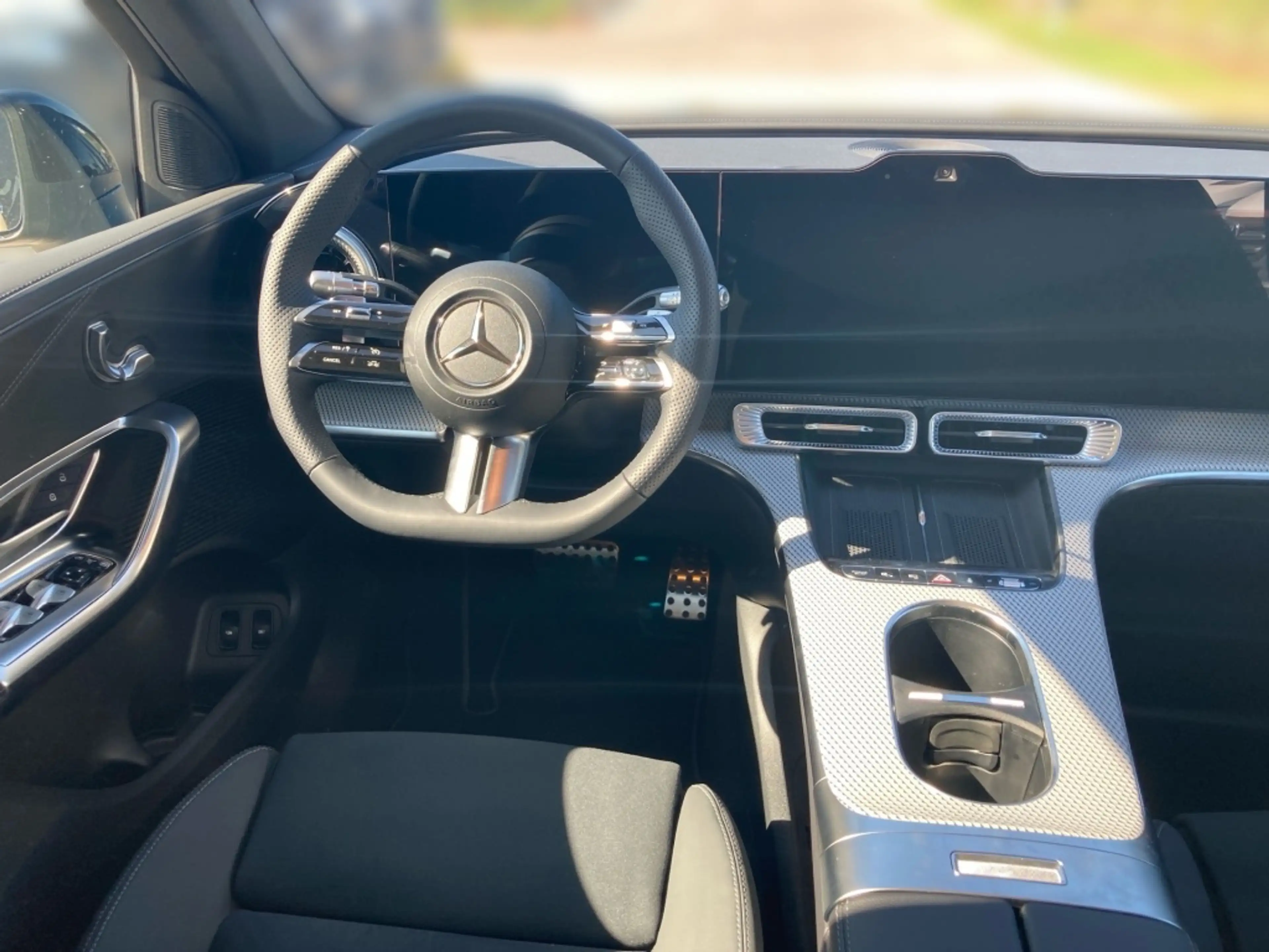 Mercedes-Benz GLC 400 4m EQ AMG*Night*AHK*Sky-Pano*Dig.-Light* — photo 11
