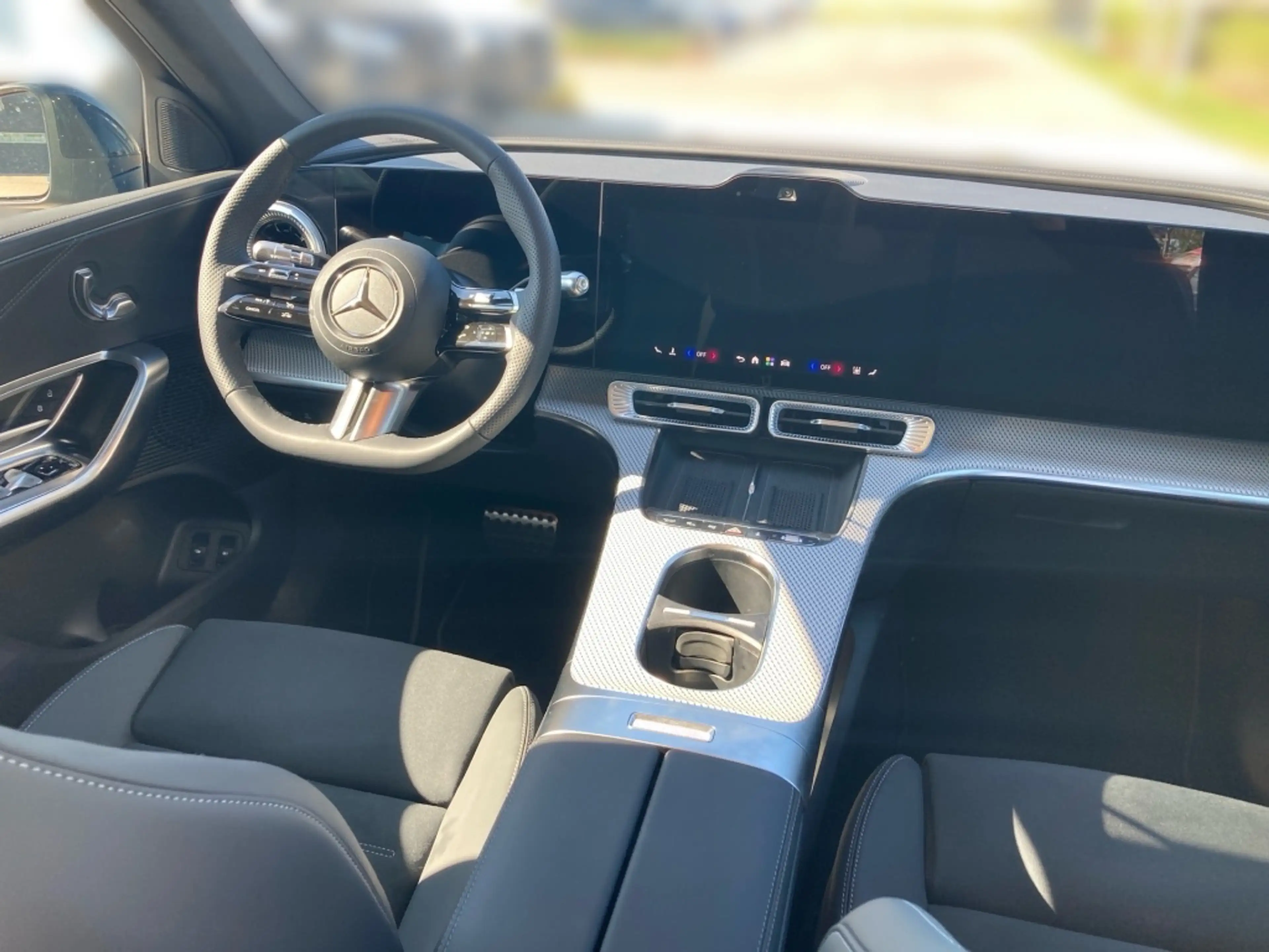 Mercedes-Benz GLC 400 4m EQ AMG*Night*AHK*Sky-Pano*Dig.-Light* — photo 10