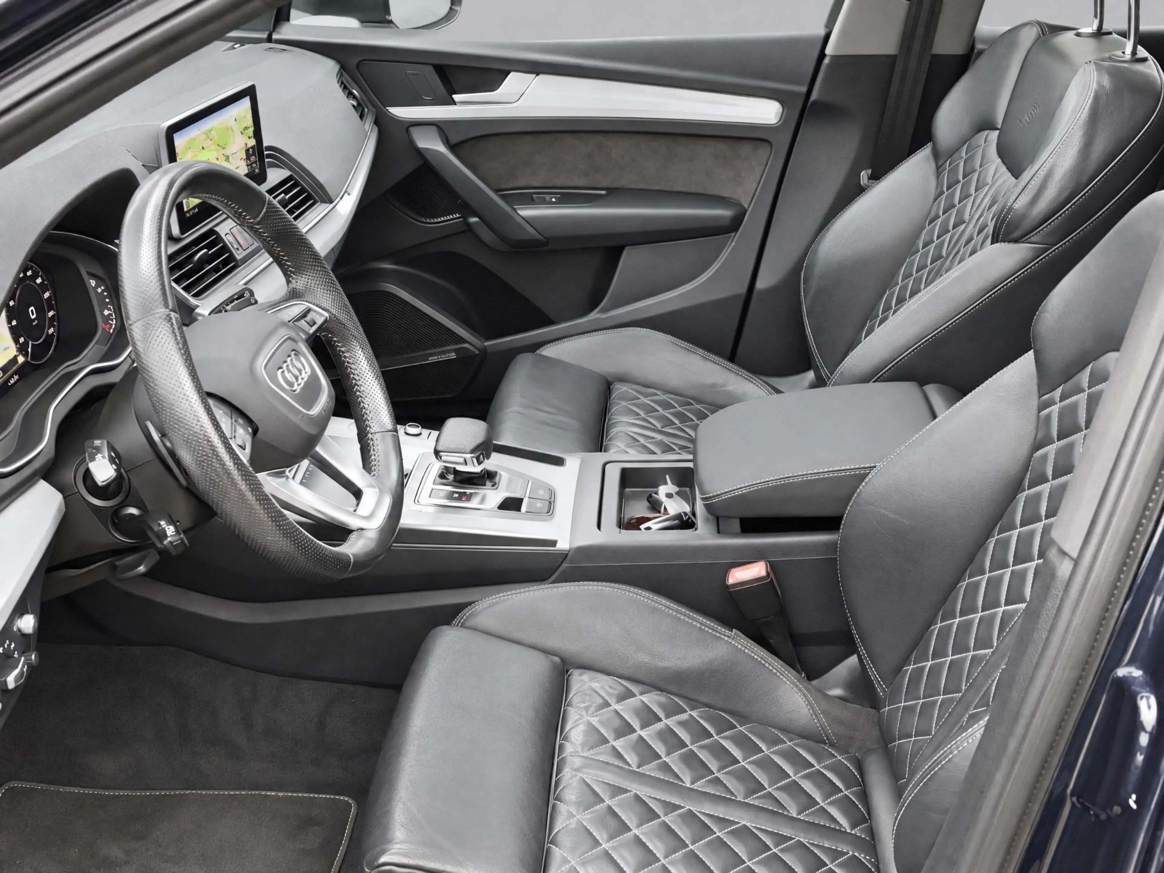 Audi Q5 55 TFSIe 270kW/367PK quattro S Line Competition · — photo 11