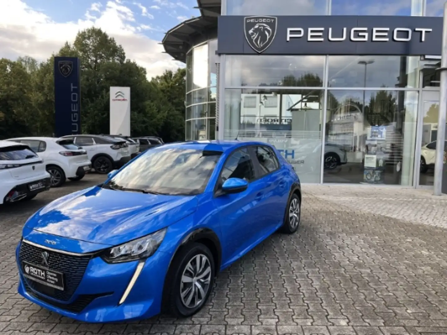 Peugeot 208 e-136 Active LED Klimaautom DAB Keyless Spurhaltea Blauw - 1