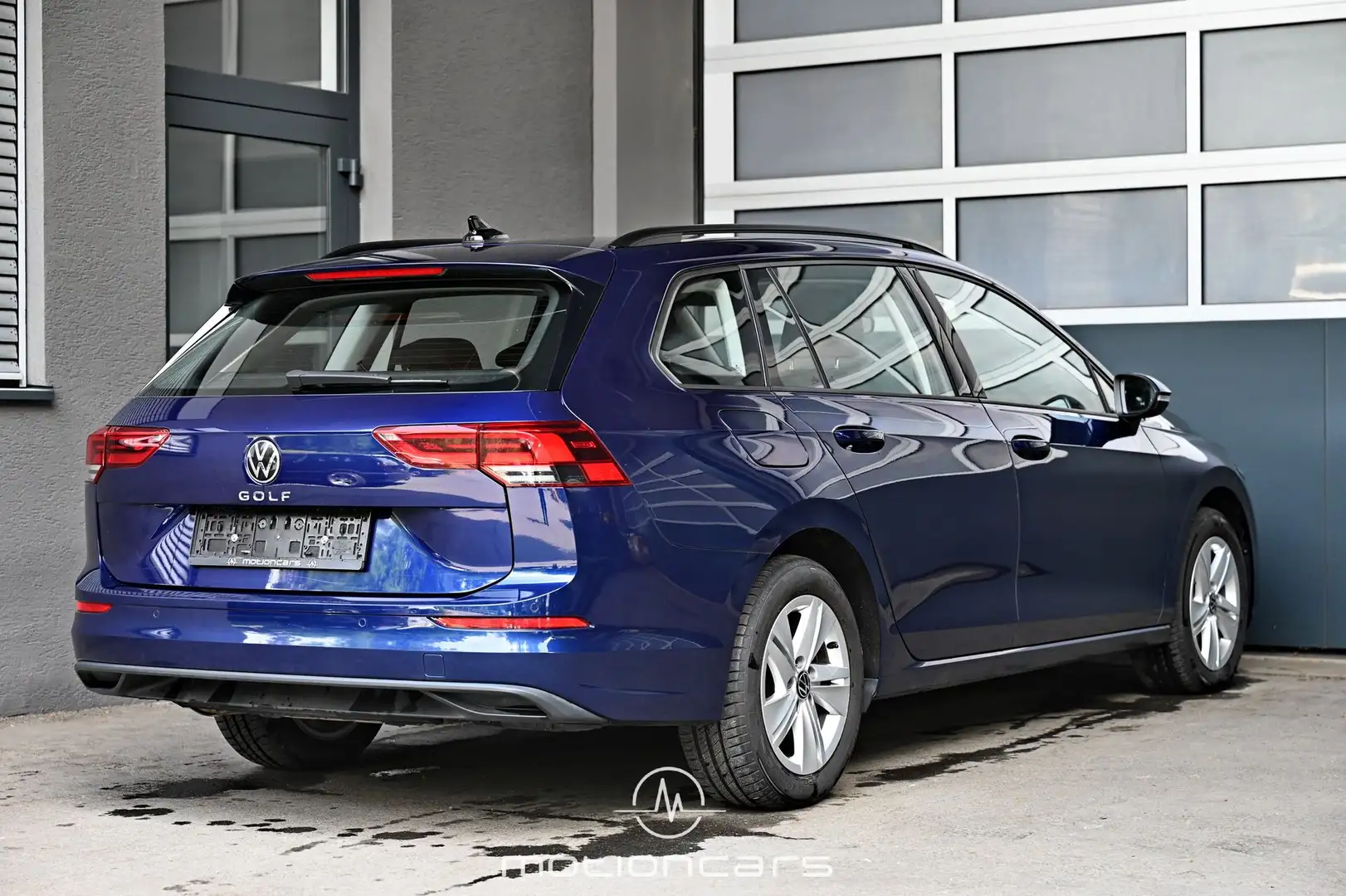 Volkswagen Golf VIII 2.0 TDI Variant Life Pickerl NEU Blau - 2