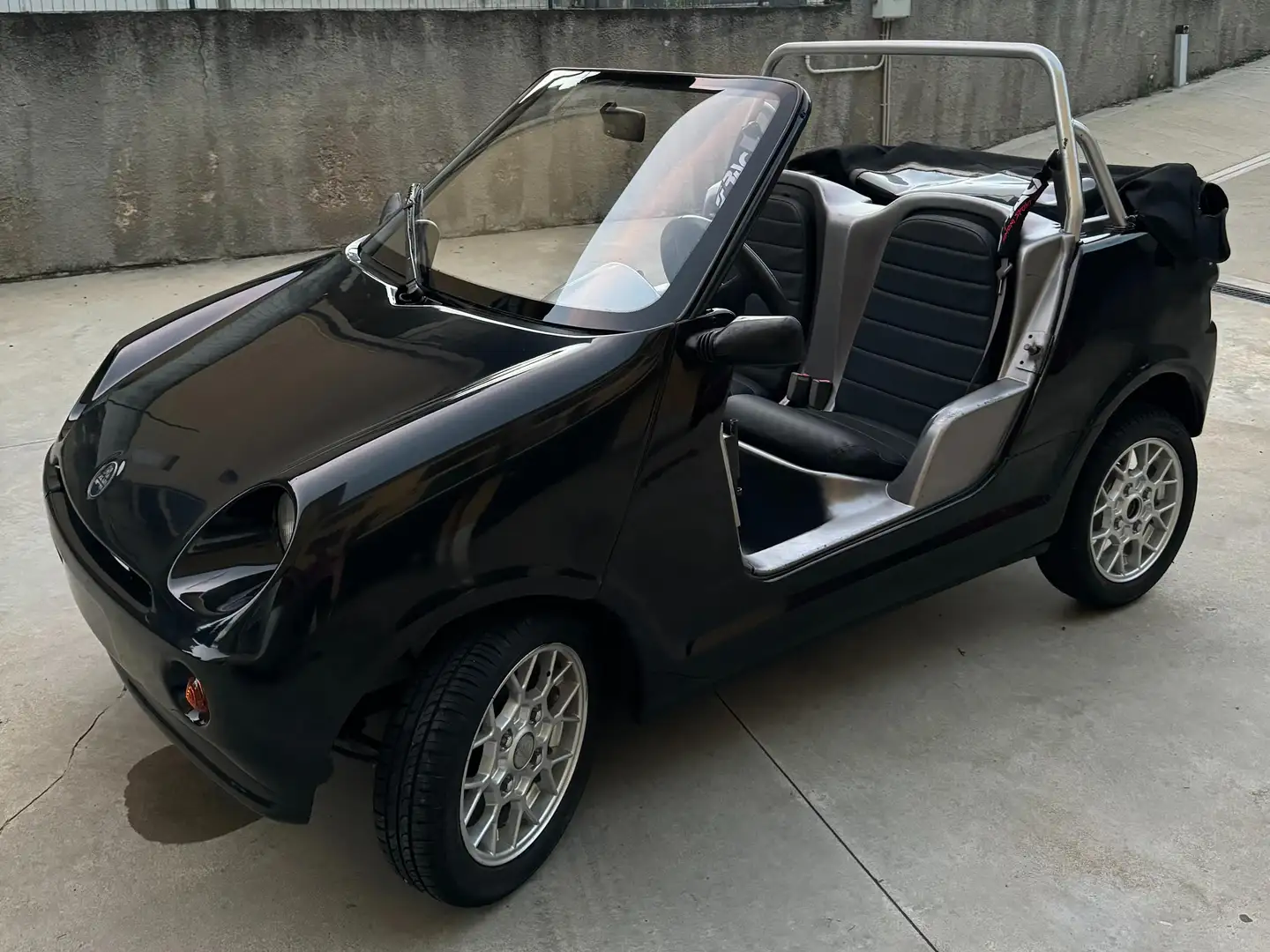 Aixam 400 aperta Schwarz - 1