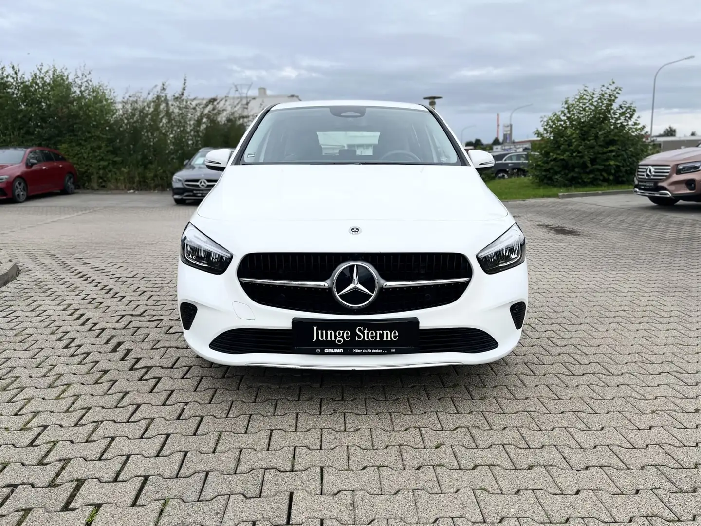 Mercedes-Benz B 200 B 200 +Progressive+KeyGo+Kamera+LED+CarPlay+DAB+ Weiß - 2