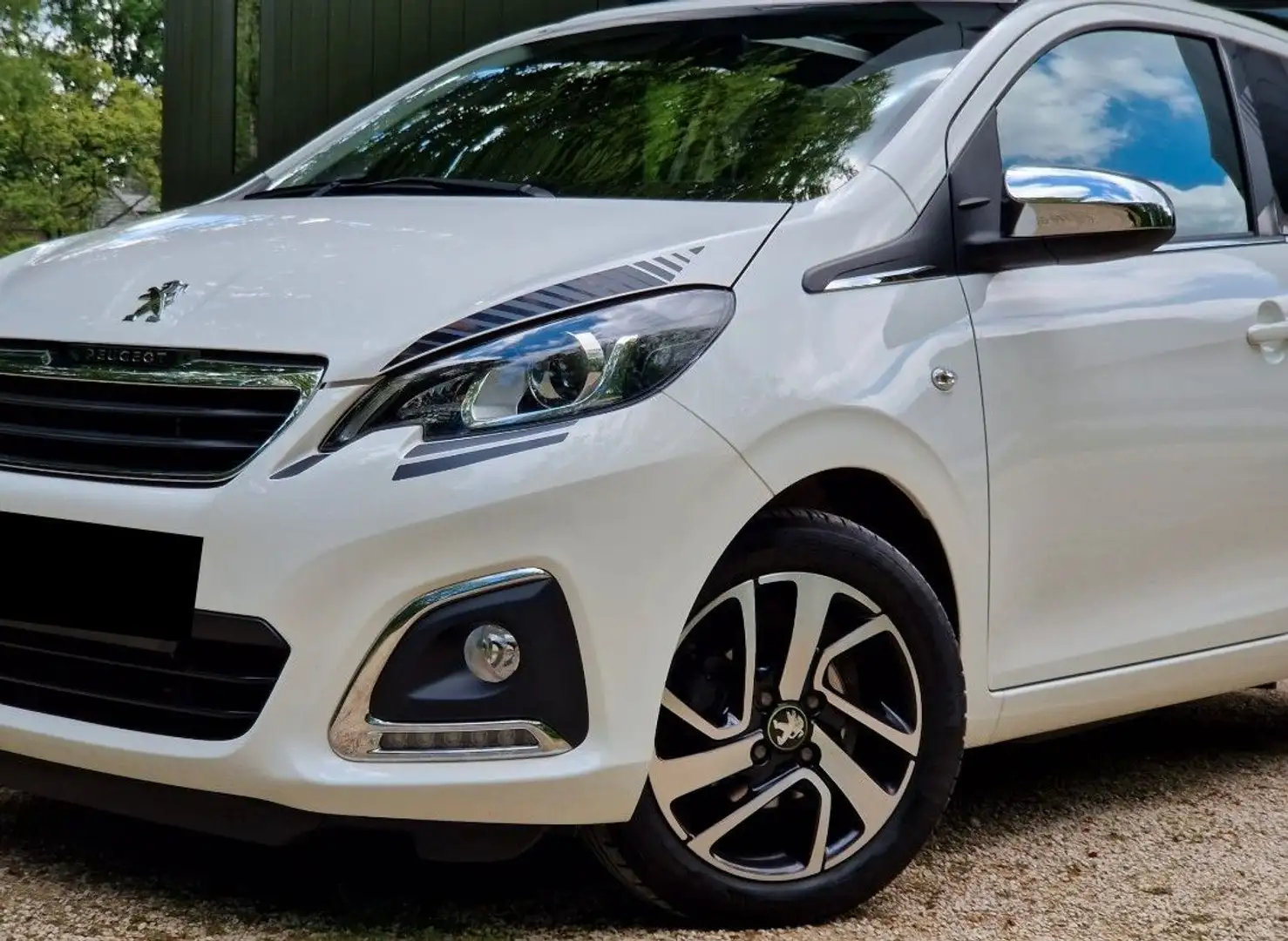 Peugeot 108 TOP Collection Apple CarPlay Klima SH Weiß - 2