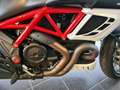 Ducati Diavel Carbon ABS Černá - thumbnail 10