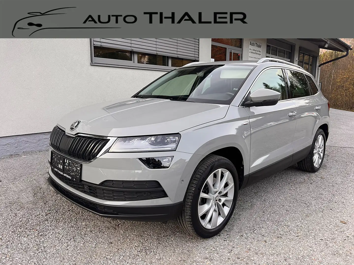 Skoda Karoq Karoq 2,0 TDI SCR 4x4 Ambition DSG Grau - 1