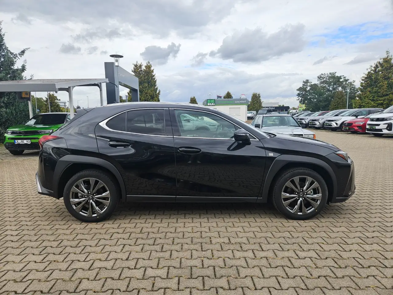 Lexus UX 300h F Sport Design Kamera, SHZ, LED, Navi 11