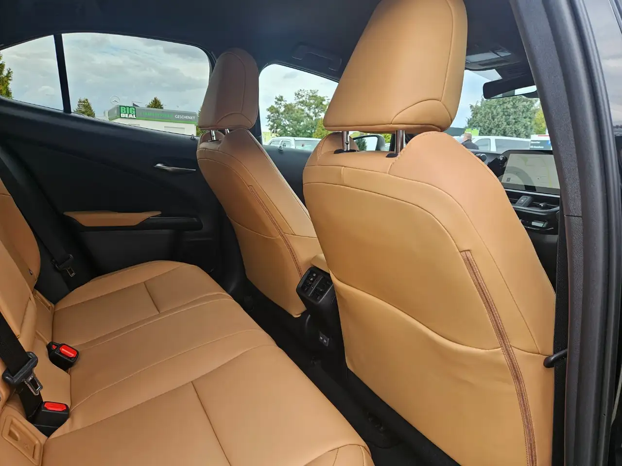 Lexus UX 300h F Sport Design Kamera, SHZ, LED, Navi 13