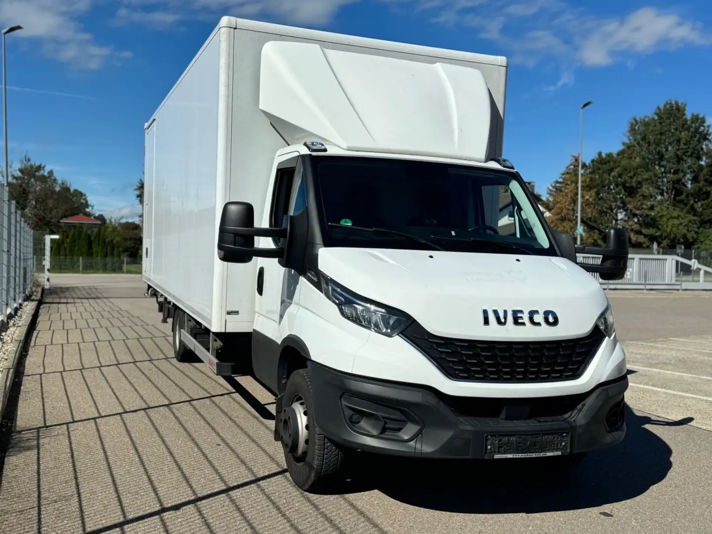 Iveco 72C180 *Koffer*HiMatic*Zwillingsbrf*Standzg. Белый - 1