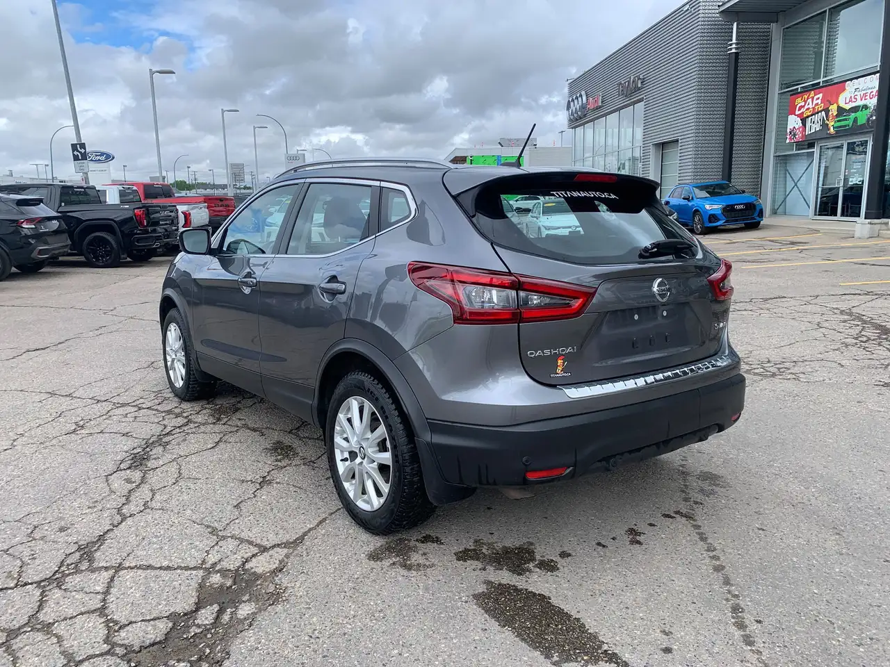 Nissan Qashqai снимка Nissan Qashqai