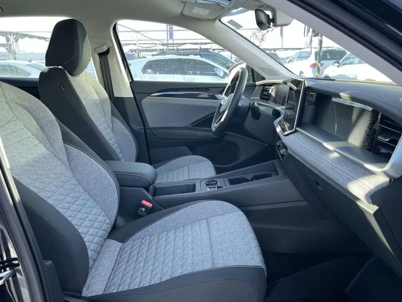 Volkswagen Tiguan снимка Volkswagen Tiguan