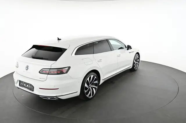 Volkswagen Arteon view 2