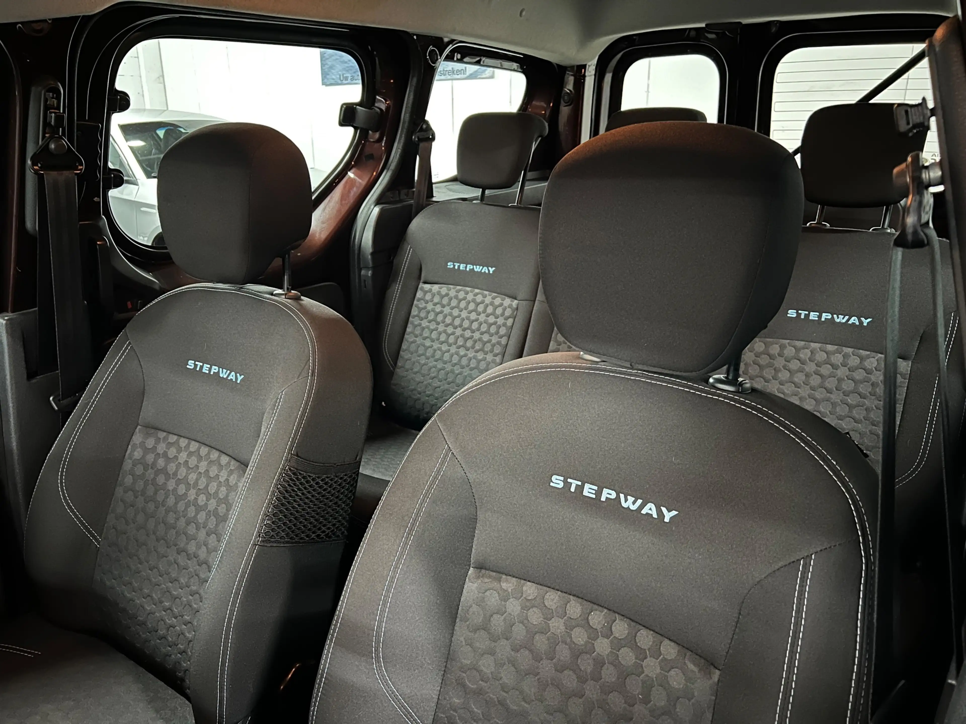 Dacia Dokker 1.2 TCe S&S Stepway NAVIGATIE / 2X SCHUIFDEUR — photo 21