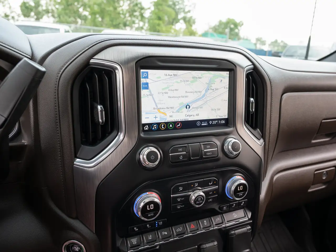 GMC Sierra 3500HD снимка GMC Sierra 3500HD
