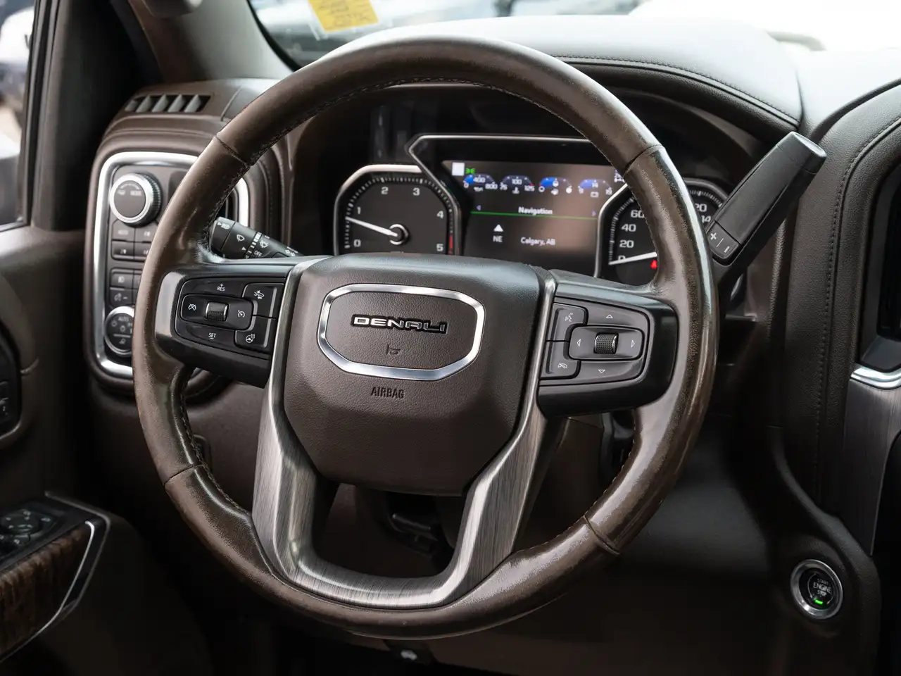 GMC Sierra 3500HD снимка GMC Sierra 3500HD