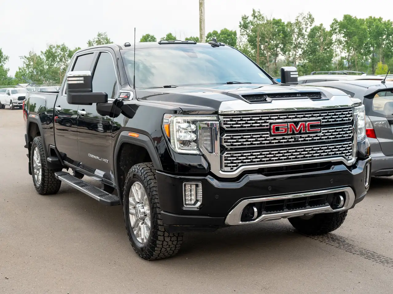 GMC Sierra 3500HD снимка GMC Sierra 3500HD