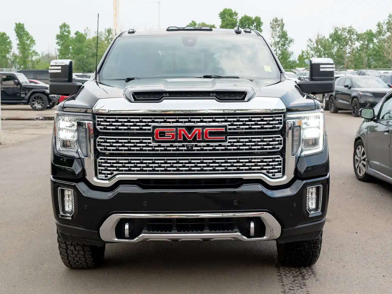 GMC Sierra 3500HD снимка GMC Sierra 3500HD