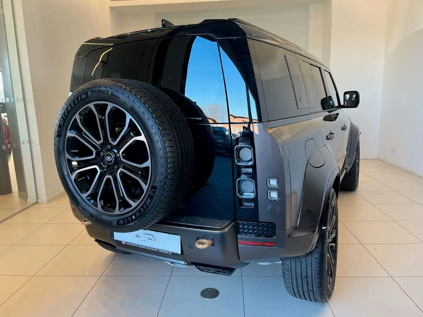 Land Rover Defender 110 4.4 P635 OCTA 22" Räder Grau - 2