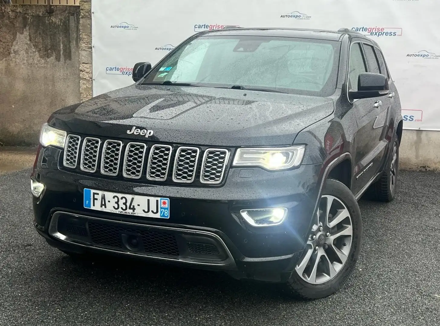 Jeep Grand Cherokee 5.7 V8 HEMI 352CH OVERLAND BVA8 - 1
