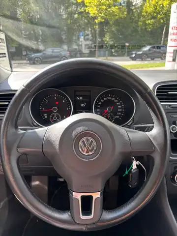 Volkswagen Golf view 11