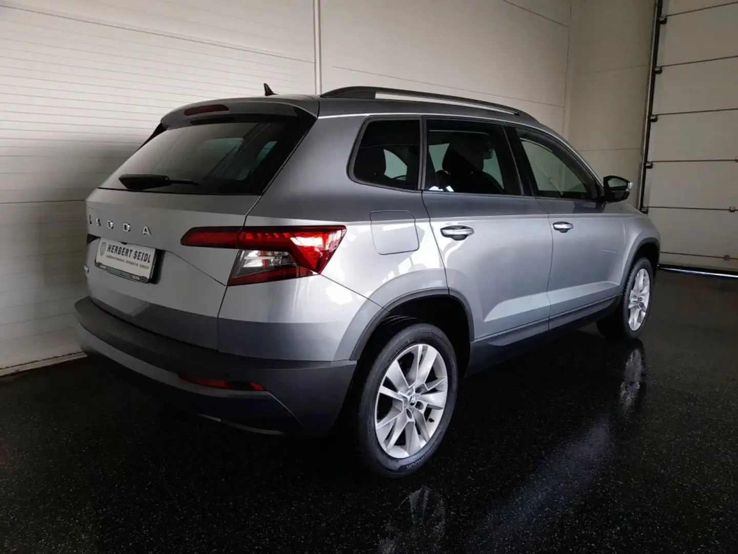 Skoda Karoq STYLE 1,6 TDI DSG *STANDHZG / VOLL-LED / NAVI / 17 ZOLL / ACC / CANTON* Grau - 2