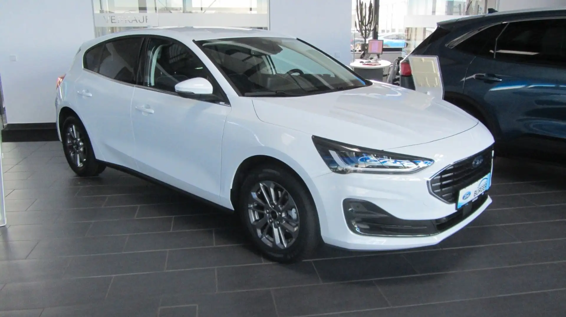 Ford Focus Lim. Titanium Style *Winterpaket*Kamera* Weiß - 1
